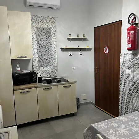 Casa I 4 Diamanti 2 卡塔尼亚